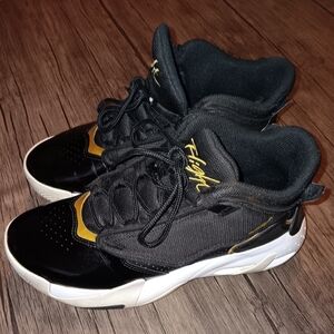 JORDAN Max Aura Boys Size: 7.5